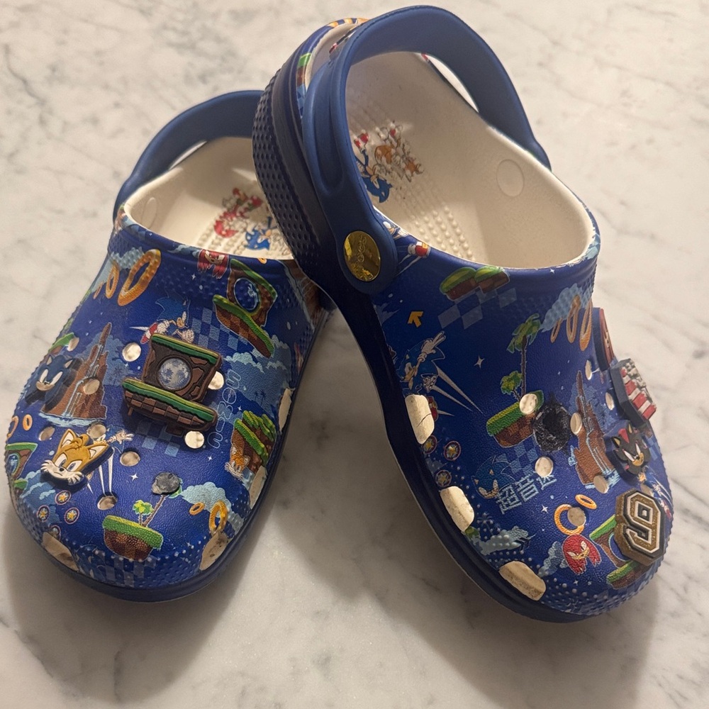 Sonic the Hedgehog Crocs Clogs Kids Size J1 Blue Charm Graphics